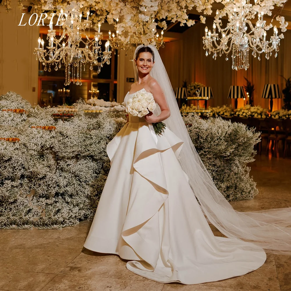 LORIE فستان زفاف فاخر بدون أكمام على شكل حرف A فساتين زفاف بدون حمالات مناسبة عند الخصر ثوب زفاف مخصص 2026