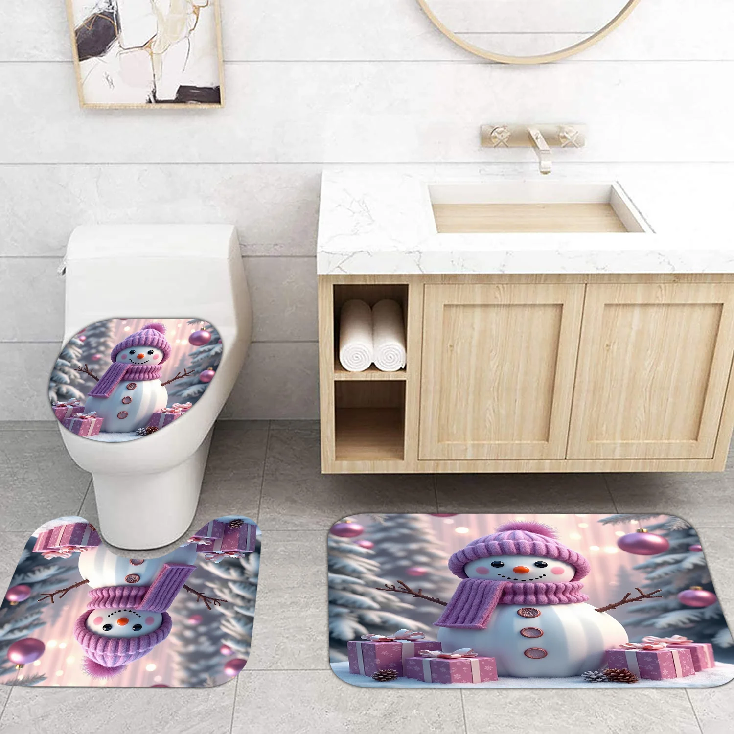 

3шт. ​ ​ Набор ковриков для ванной «Морозный снеговик и розовые подарки» — нескользящий праздничный коврик и чехол для причудливого праздничного декора, рождественский шарм ​