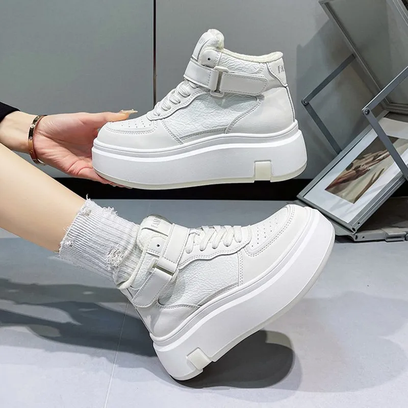 Новые белые ботинки, женские модные высокие туфли для скейтборда, женские кроссовки на платформе, удобные кожаные женские белые кроссовки на шнуровке