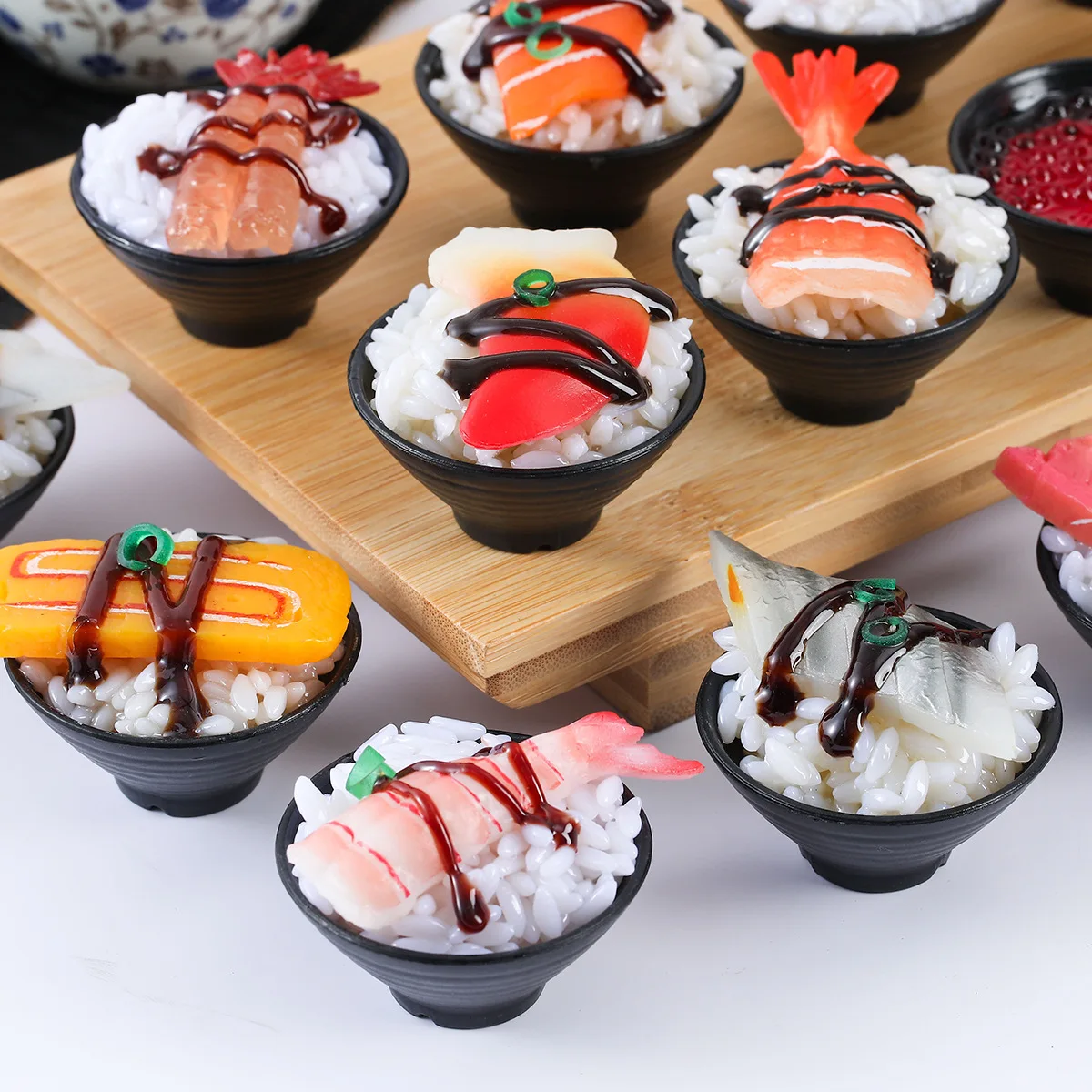 Mini Japanische Essensschale Reis Sushi Donburi Künstliches Lebensmittelmodell Fotografie-Requisiten Restaurant-Dekoration Simulations-Deko