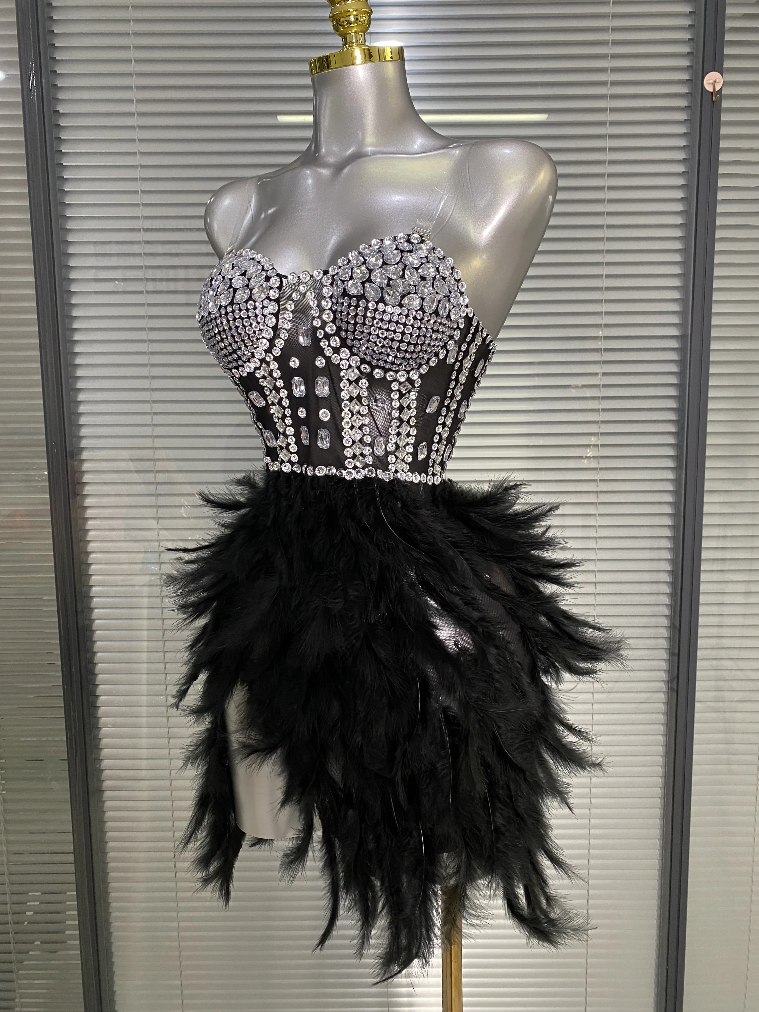 فستان نسائي مثير مزين بأحجار ا - مراجعة Sparkly Rhinestone Club Party Dress وسعره