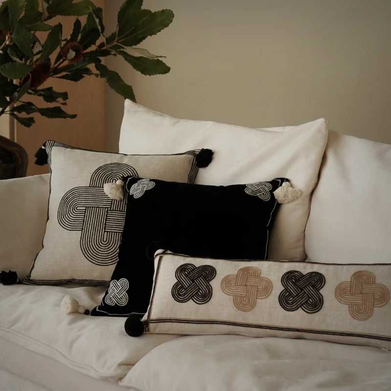 Chinese Knots Pillows Luxury Red Velvet Cushion Case Modern Linen Blend Decorative Pillow Cover For Sofa Chair Home Decorations