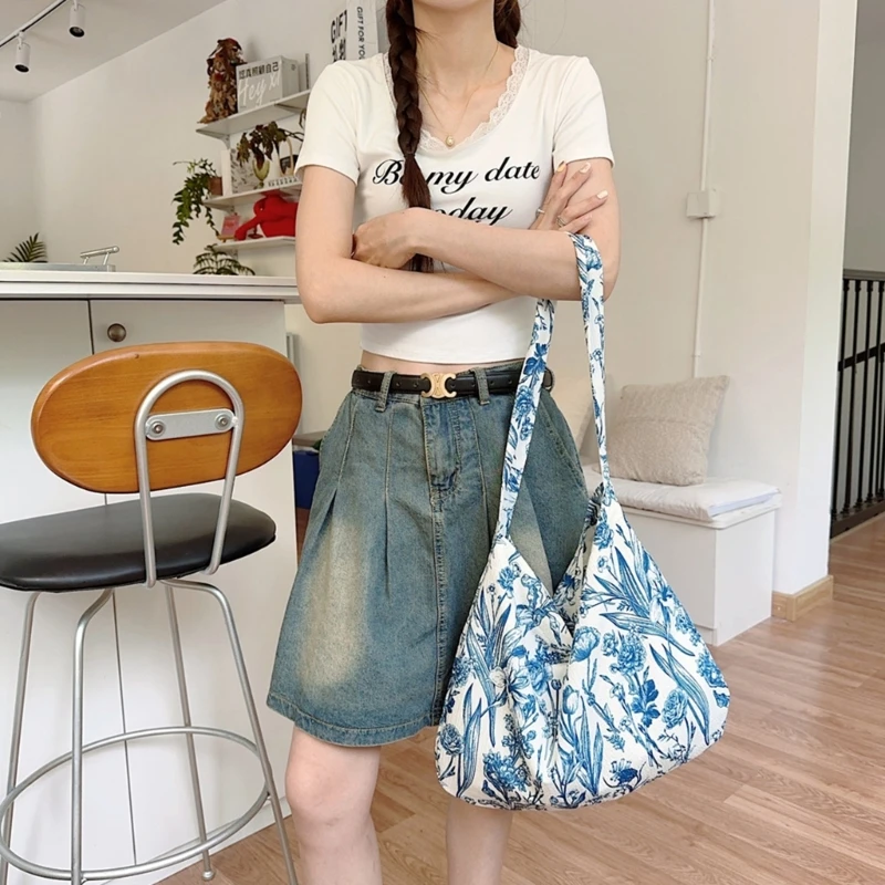 Fashionable Shoulder Bag For Women Soft Underarm Bags Large Capacity Casual Handbag Suitable for Various Occasion