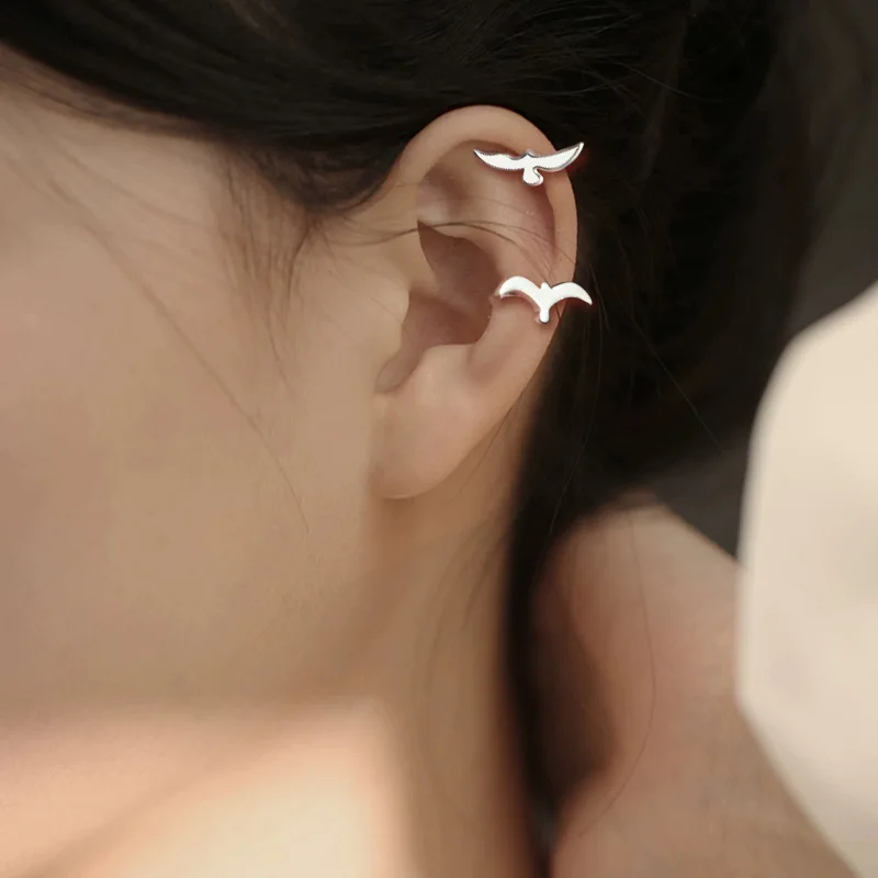 New Asymmetric Swallow Bird Clip Girl Earrings Cute Animal Seagull Earrings Women 2025 Fashion Jewelry Gifts