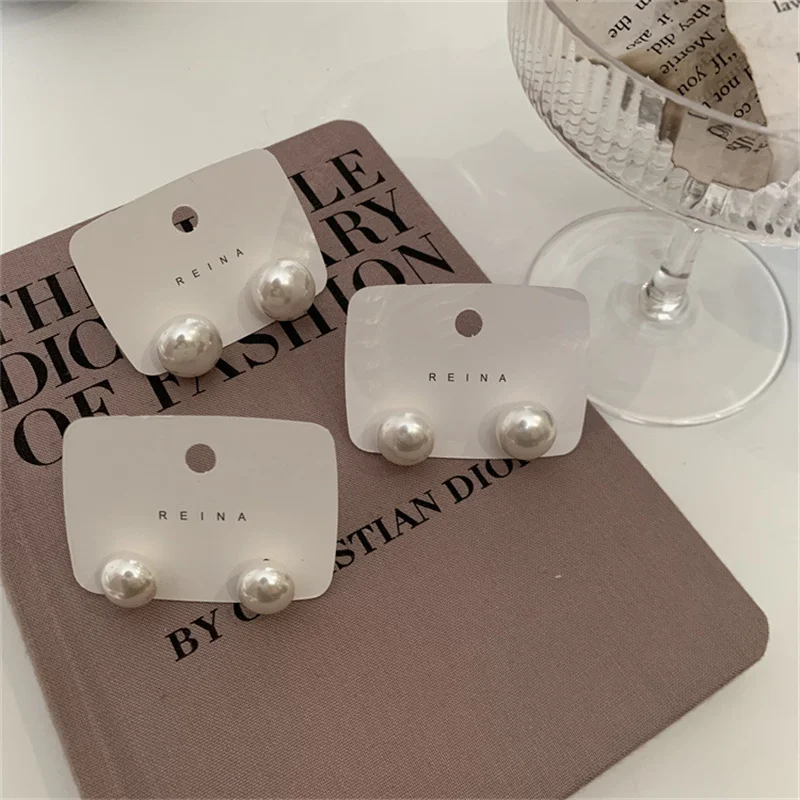 Korean Elegant White Glossy Pearl Stud Earrings For Women Exquisite Simple Imitation Pearl Round Earring Wedding Party Jewelry