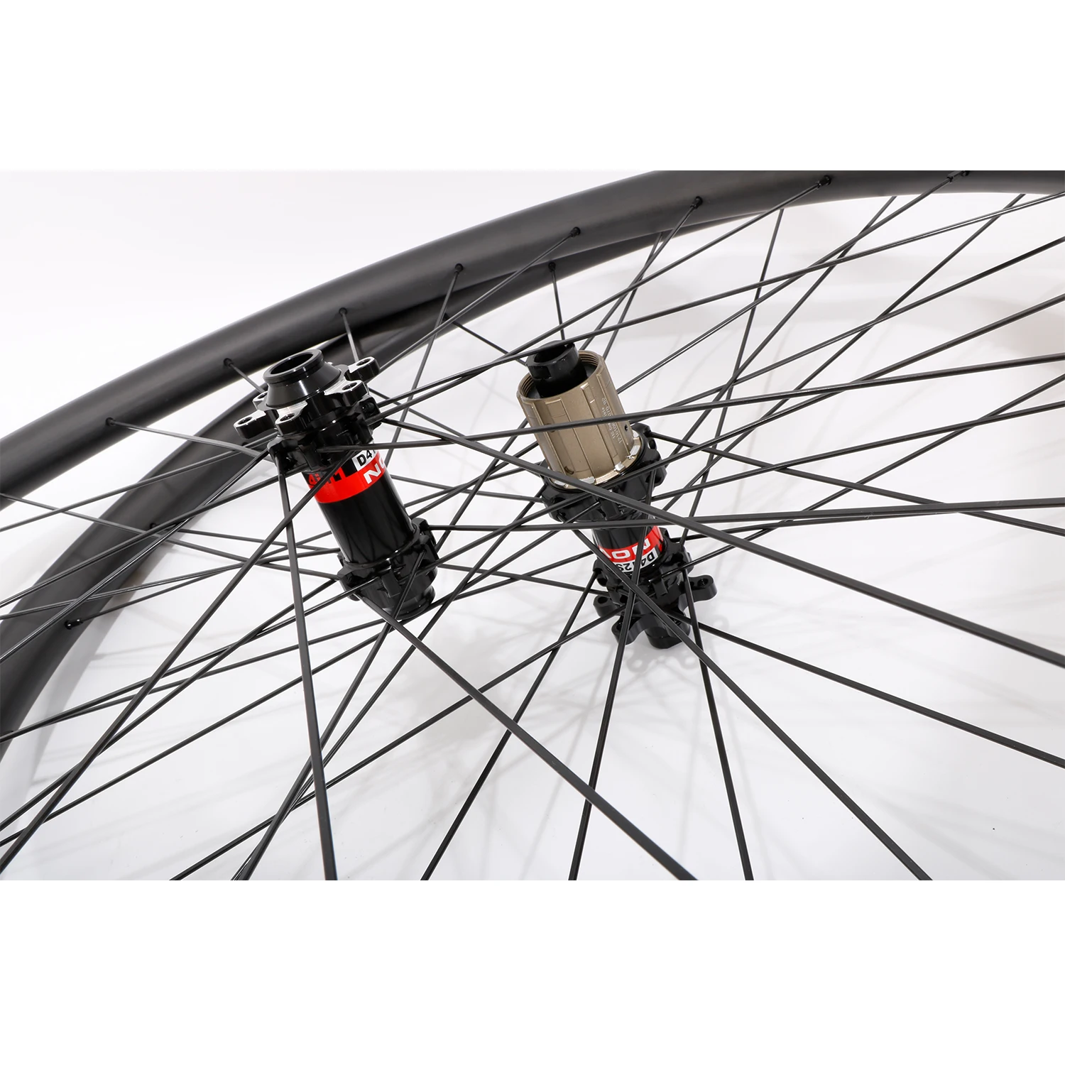 Bike Parts 29er MTB Wheels Carbon Light Tubeless Straight Pull Novatec 411 412 Thru Axle / Quick Release MTB Novatec Wheelset