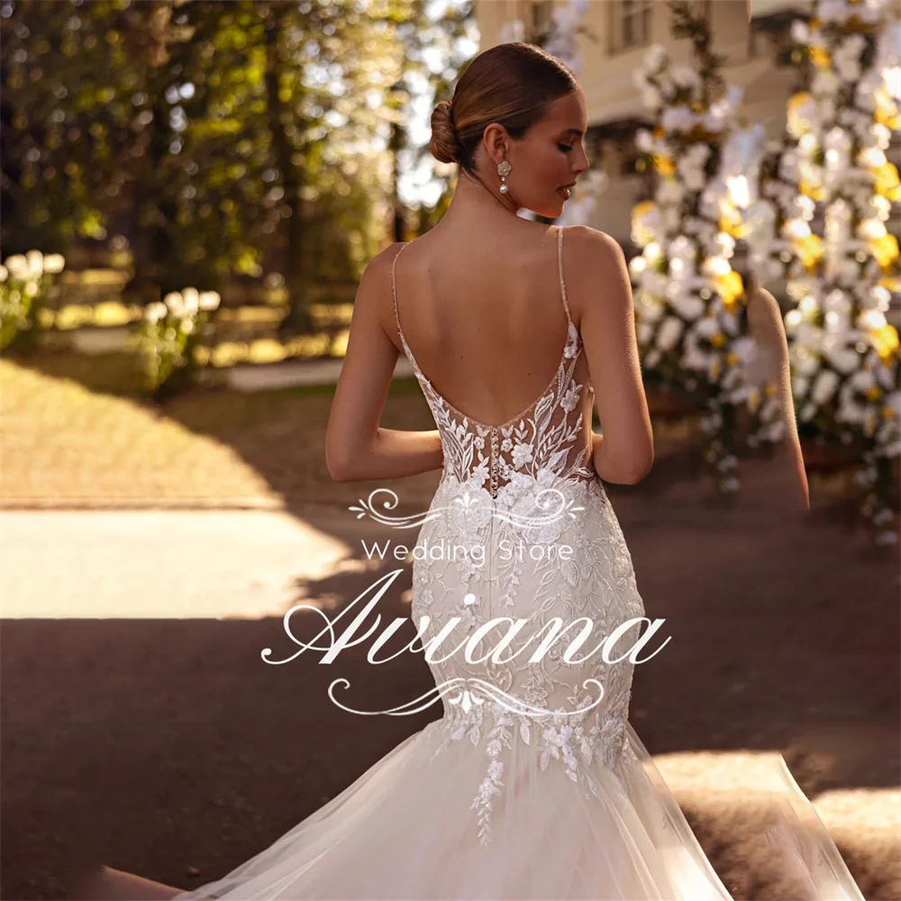 Vestido de novia de sirena con cuello en V y tirantes finos de Aviana personalizado sin espalda apliques de tul bordado cariño Vestidos de novia