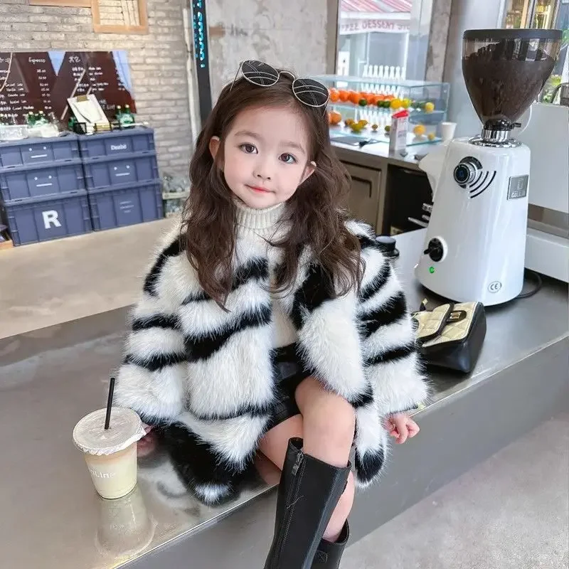 Faux Fur Children Coat Girls Outerwear Princess Style Fashion Winter Thickened Temperament Cotton Clothing Versatile Trend