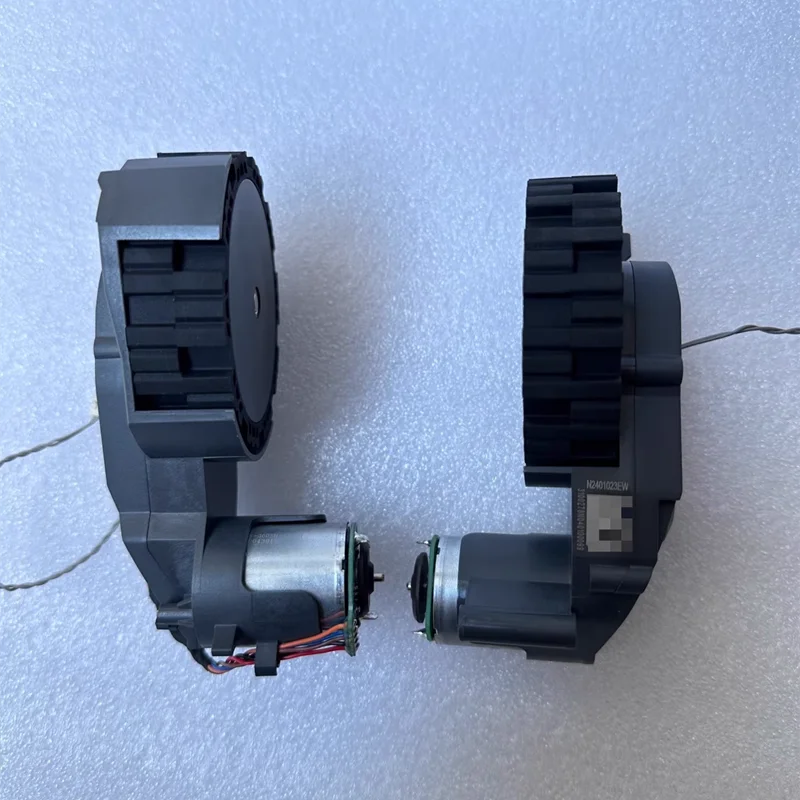Original Walking Wheels Spare Parts for Roborock S8 S8 Plus S8+ S8 Pro Ultra G20 Vacuum Cleaner Wheel Left and Right Accessories