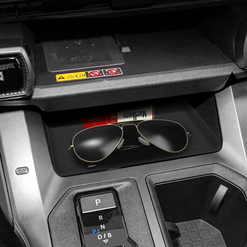 For Toyota RAV4 2026 Car Center Storage Box Pad Mobile Wireless Charging Center Anti‑Slip Silicone Mat Car Interior Accessorie