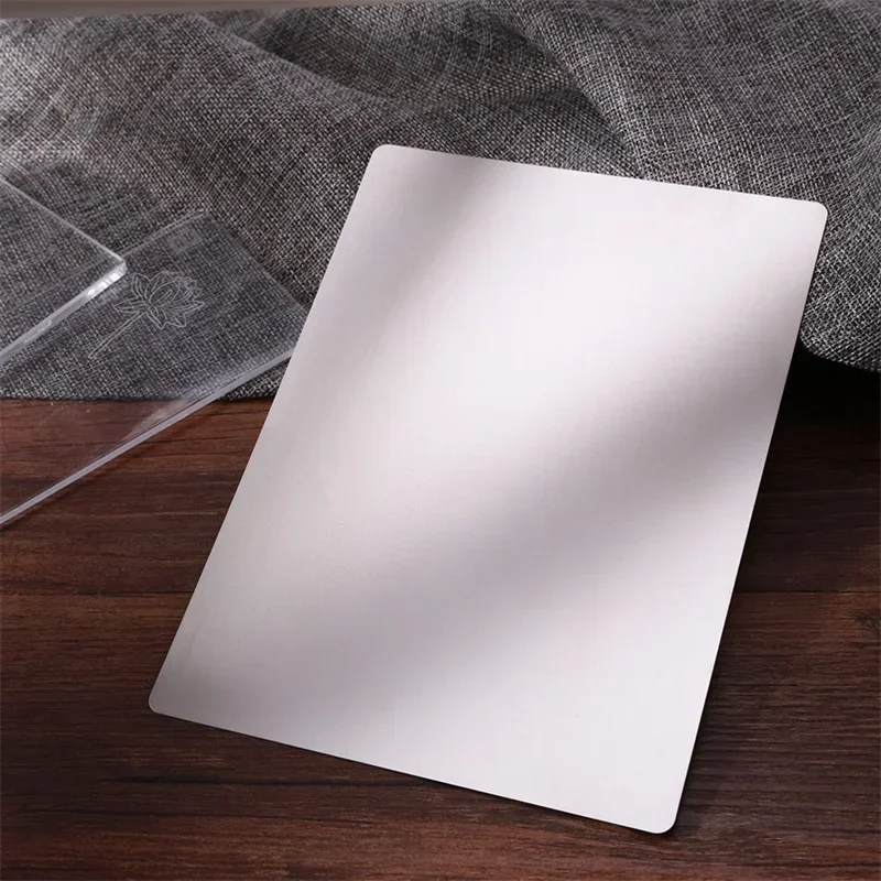 2 Stück Metallplatten-Adapter, Metallunterlegscheibe/Matte für die meisten komplizierten Stanzformen, das den Druck hinzufügt. Nützliches Werkzeug ohne Schneidemaschine