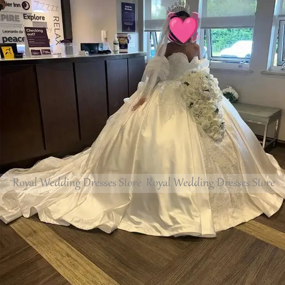 

Luxury Ivory Satin Wedding Dress A Line Strapless Women's Wedding Gowns Appliques Beading Bridal Dress With Long Train