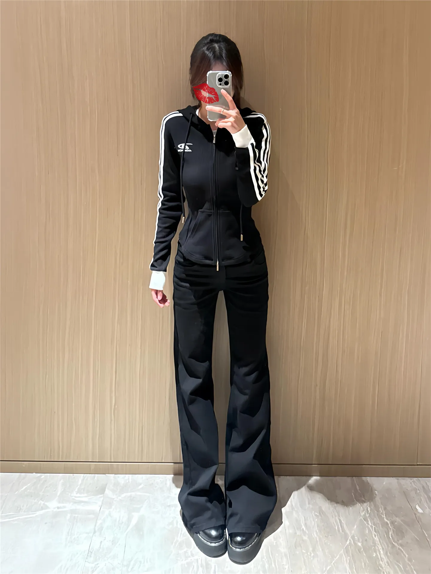 

Low-Waist Flared Jeans Women's Loose Fit Long Bell Bottoms High Waist Ankle-Length Black Denim Pants Spring Season Ladies