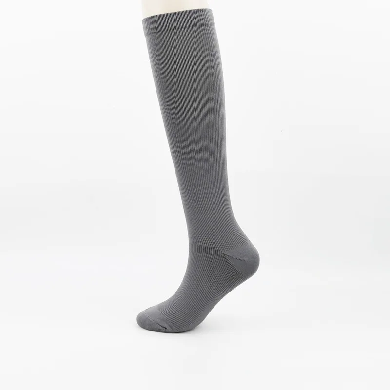 ユニセックス高圧縮カーフソックス - スポーツ/ジム用の吸湿性サイクリング&ランニングソックス