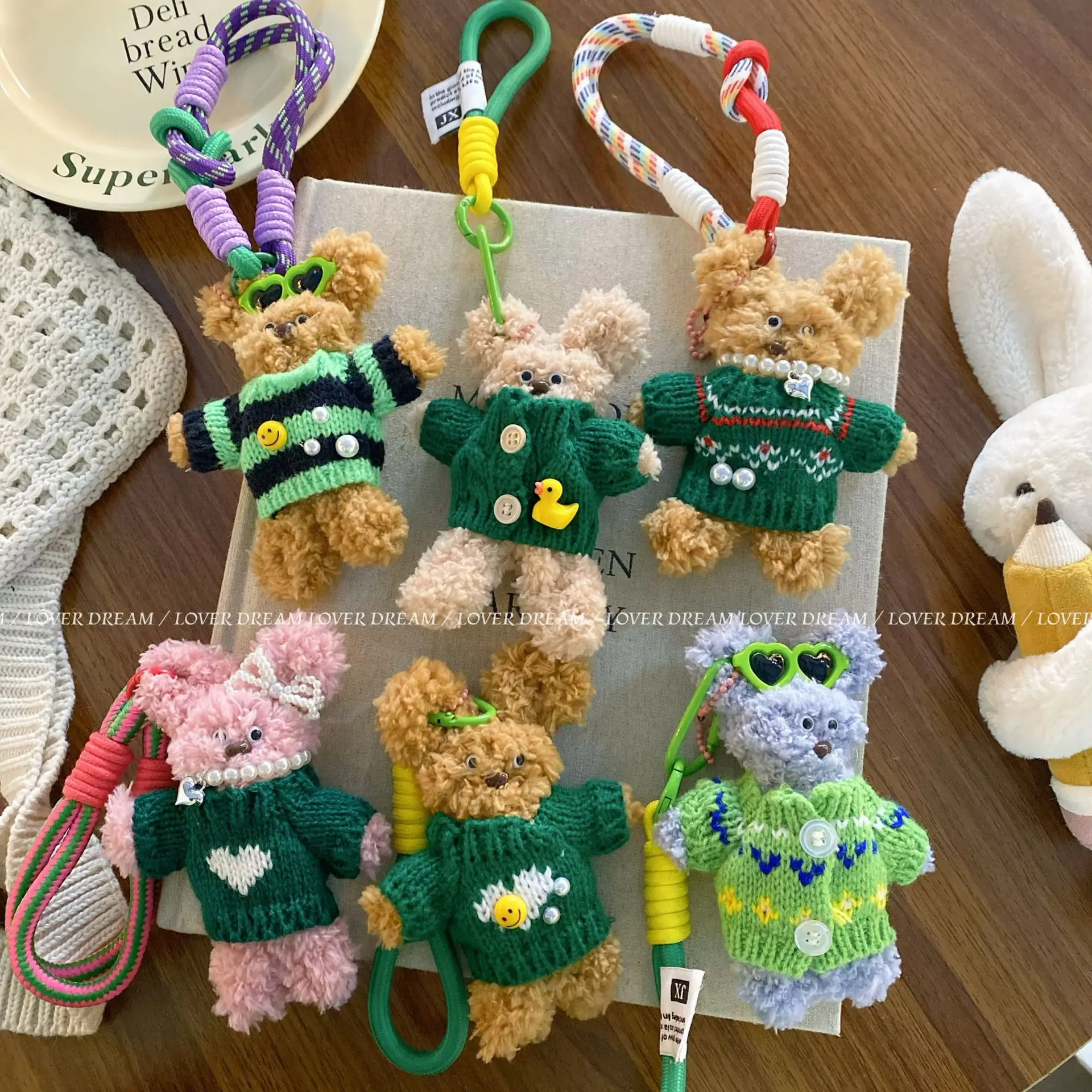 Cute Korean Green Sweater Twist Stick Bear Keyring Fashion Coffee-colored Plaid Bow Poncho Plush Bib Bear Bag Car Pendant Keyfob