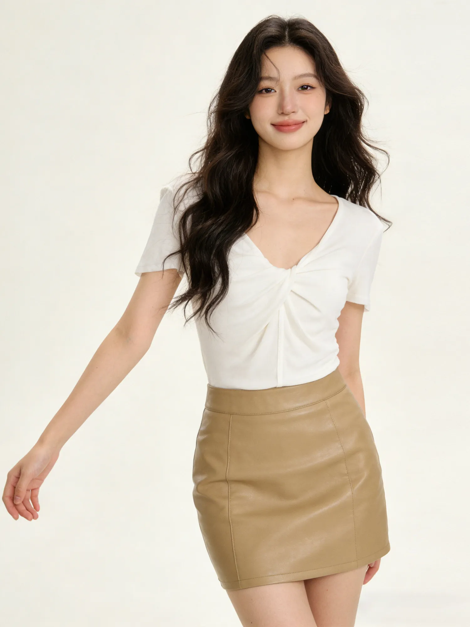 Lace V-neck Short Sleeve T-shirt Women's Summer Chic Korean Style Wool Lyocell Twist Pleated Top Slim Fit Basic Style