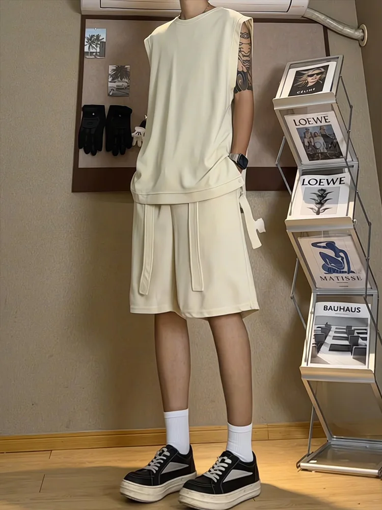 

Летний спортивный комплект из ледяного шелка для мужчин: футболка-майка и шорты, прохладный и удобный, для подростков, универсальный комплект.