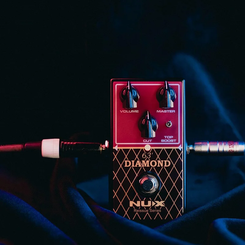 NUX 63' Diamond Reissue Pedal: Classic VOX AC-30 Revival, Volume/Master Knobs, Top Boost Toggle for Retro Rock 'n' Roll Sound - view 3