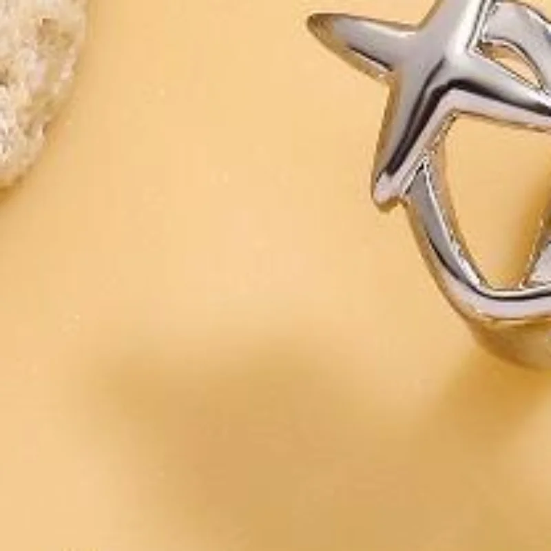 A Set Of Fashionable Six-Tooth Hollowed-Out/Smooth Lower Teeth Hip-Hop Tooth Ornaments, Stage Props, And Festival Gifts