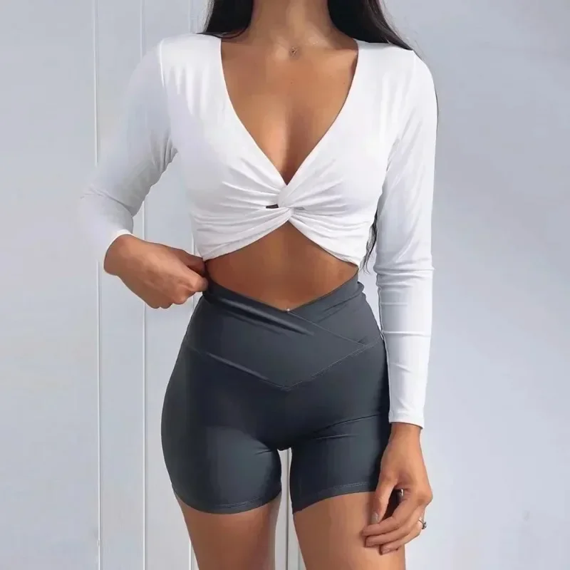 Long Sleeve Yoga Crop Tops with Built-In Low-Cut Bra: Padded, Slim-Fit Sports Shirts for Gym Workouts
