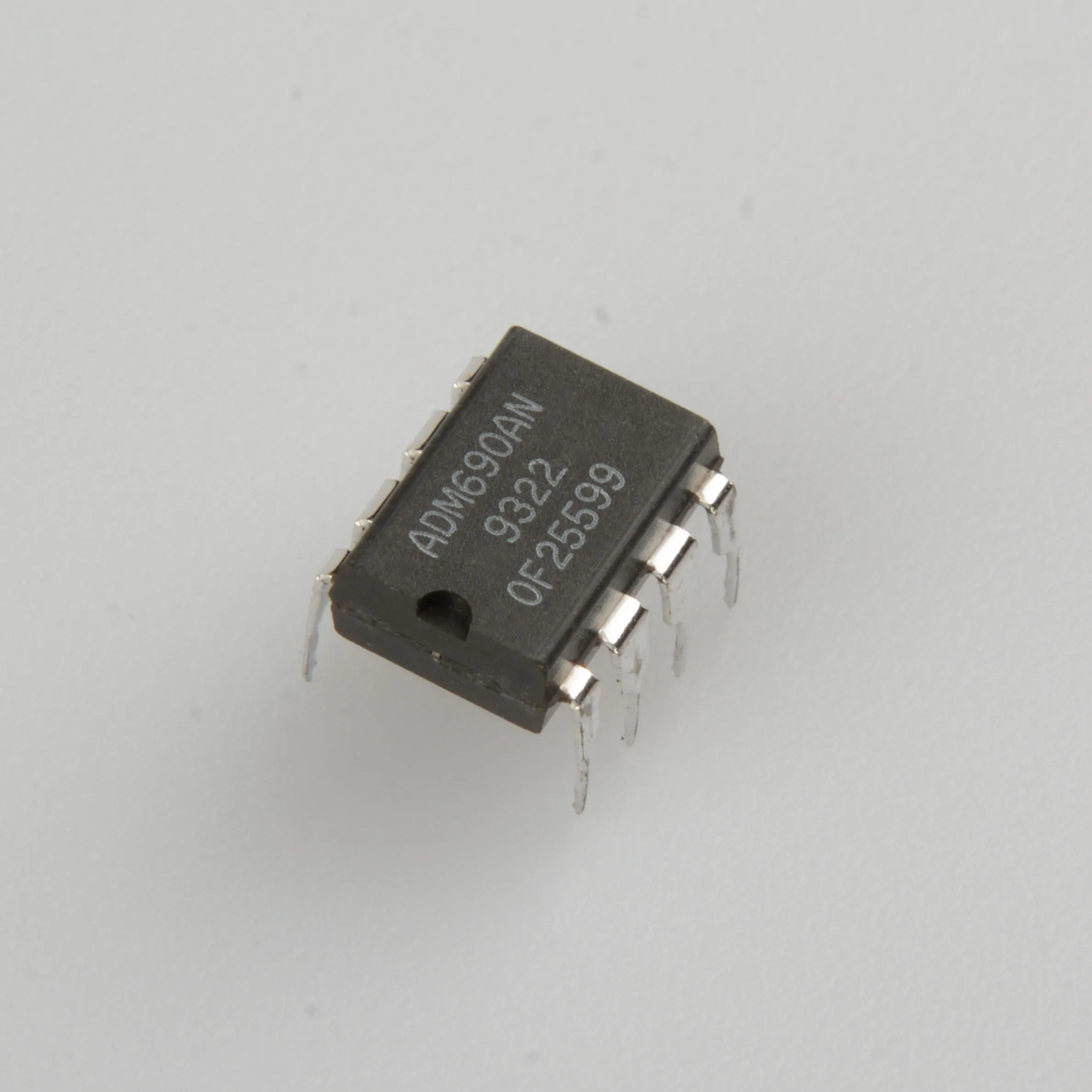 10pcs-adm690an-ic-chip-integrated-circuit-electronic-components-bom-service-high-quality-semiconductor-for-circuit-board-repair