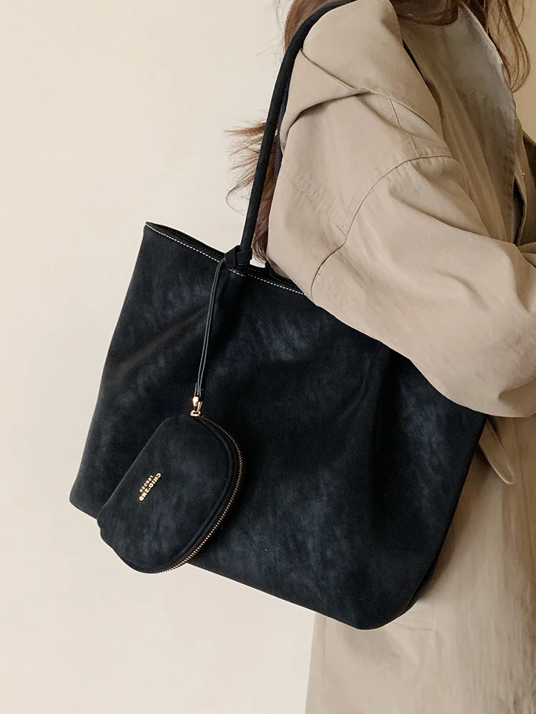 حقيبة حمل نسائية ذات سعة كبيرة للتنقل اليومي؛ حقيبة يد متعددة الاستخدامات لحمل كتف واحد.