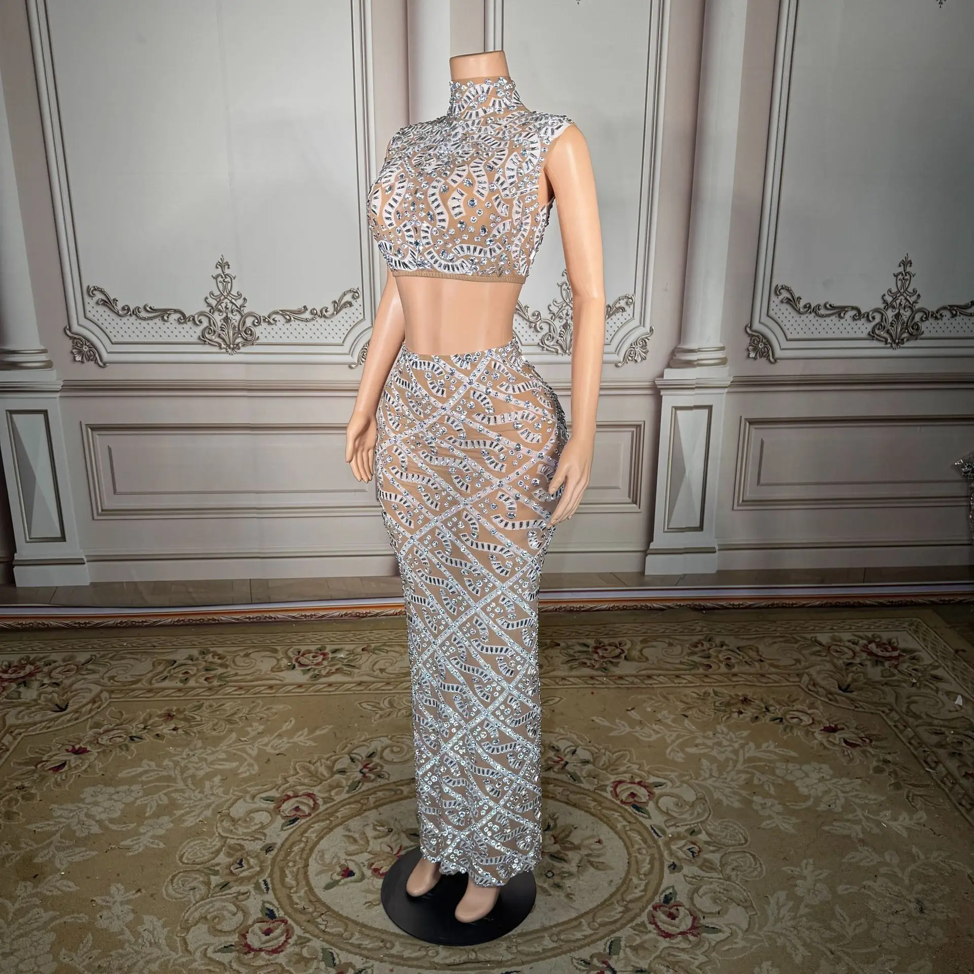 

Shiny Rhinestone High-neck Sleeveless Fitted Dress for A Social Event Elegant Evening Hostess Gown Cinched Waist Long Dress