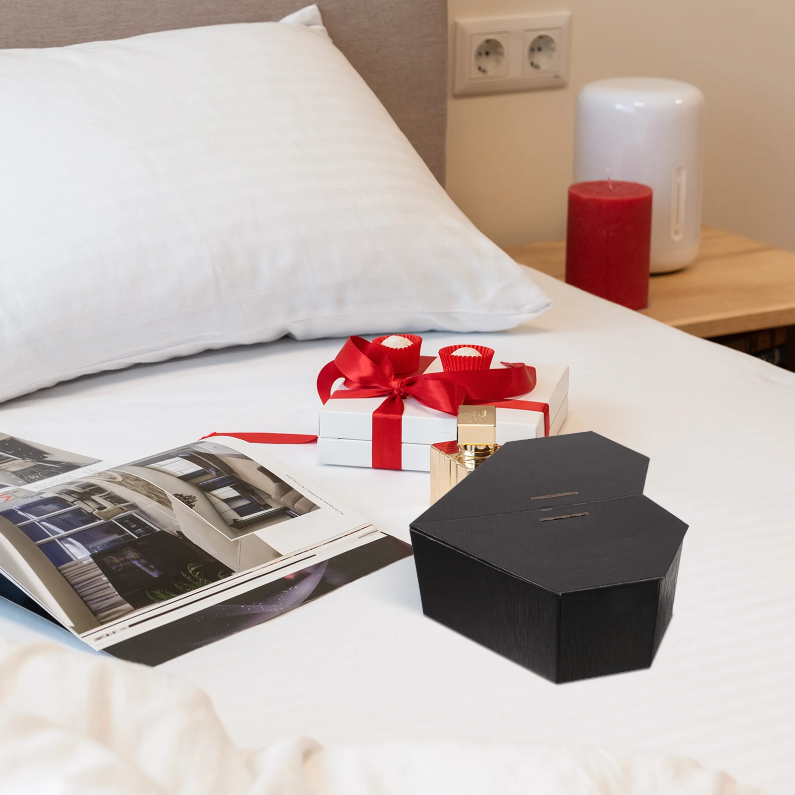 

Charming Heart-Shaped Gift Packaging Box Elegant Gift Storage Case Versatile Gift Box for Weddings and Special Celebrations