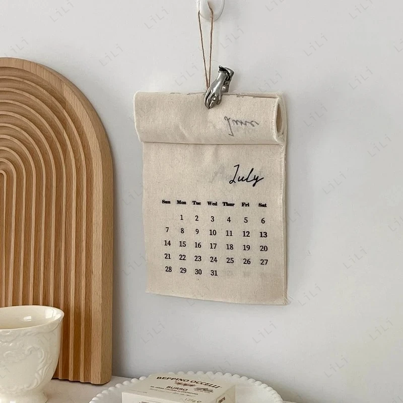 2026年クリエイティブなパーソナライズされた布製カレンダー、韓国風装飾、英国風カレンダー、キャンバスフック式カレンダー、壁飾り