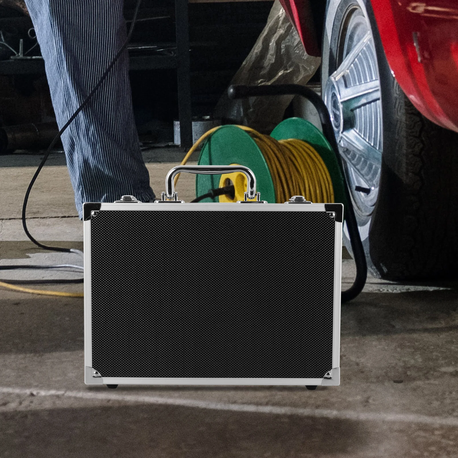 

Aluminum Alloy Toolbox Weather Resistant Portable Carrying Case Ergonomic Handle Scratch Resistant Tool Storage Box for Outdoor