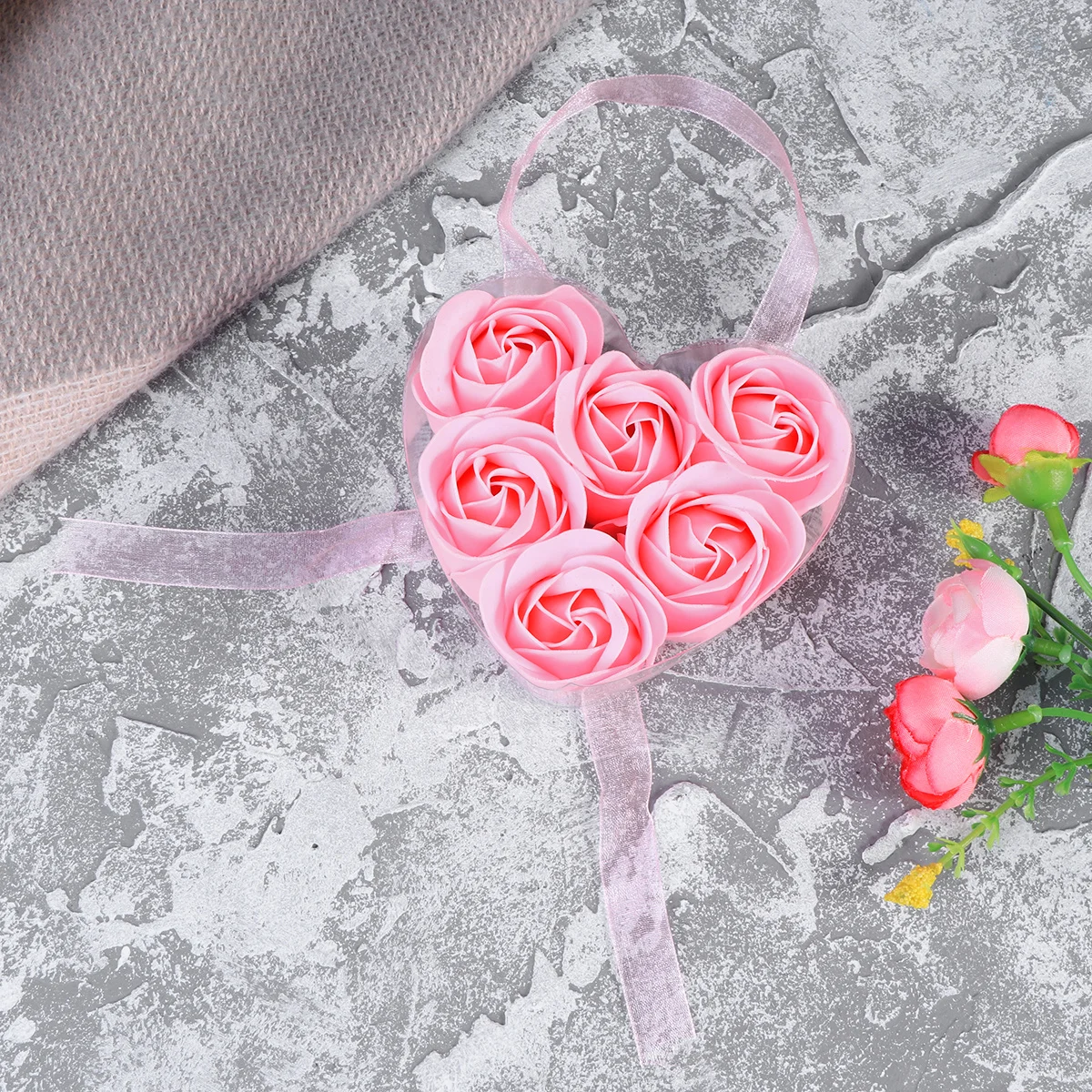 

6Pcs Simulation Rose Soap Heart Flower Pink Gift Box Birthday Valentin's Day Romantic Home Wedding Decoration Gift