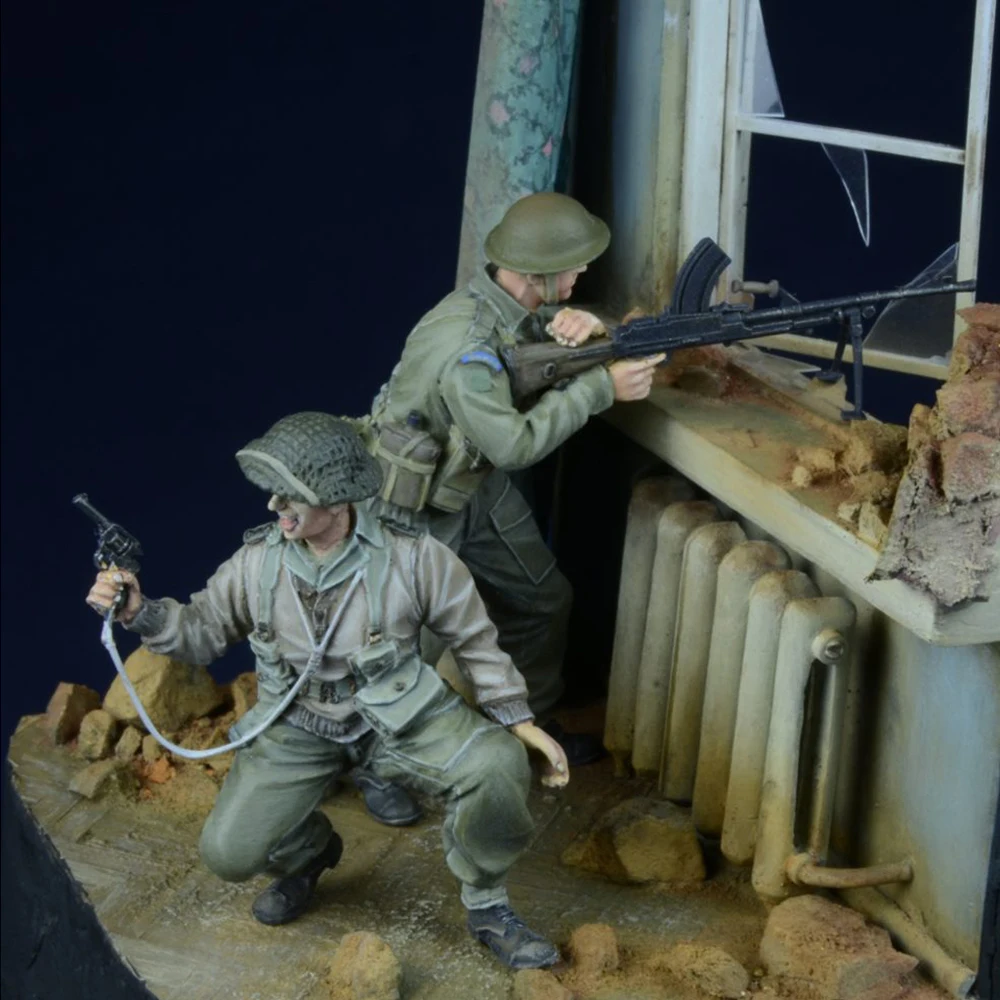 1/35 Resin Model Figure Kits GK , Two People，No Scene，Military Theme，Unassembled And Unpainted,302RQC