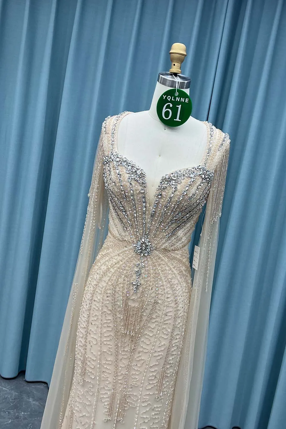YQLNNE 061 vestidos de noche de sirena con cuentas de cristales champán mangas largas vestido de fiesta de noche de desfile de tul
