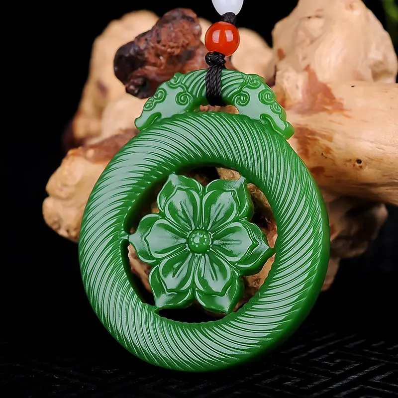 

Natural Green Hand-carved Flower Jade Pendant Fashion Boutique Jewelry Men and Women Flower Blooming Wealth Necklace Accessories