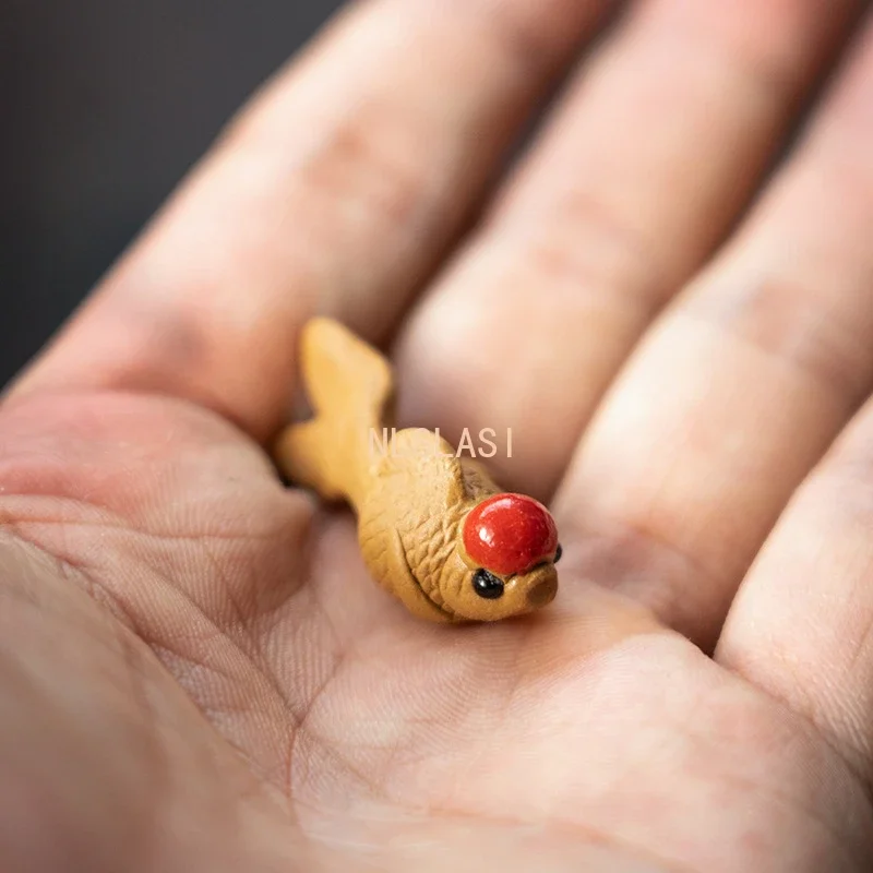 1 PCS Good luck at the forefront Purple Clay Mini Goldfish Tea Pet Creative handmade tea toys Kung Fu tea tray accessories