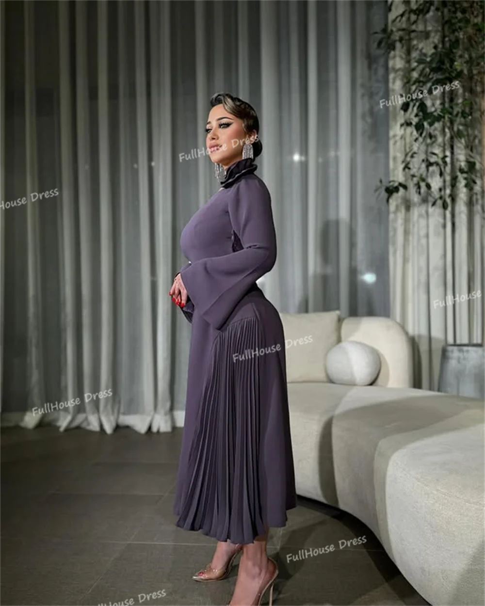 Robe de soirée plissée à plusieurs niveaux sur mesure, asymétrique épaule dénudée, dos nu, longueur thé, manches longues, robe de soirée avec fleurs