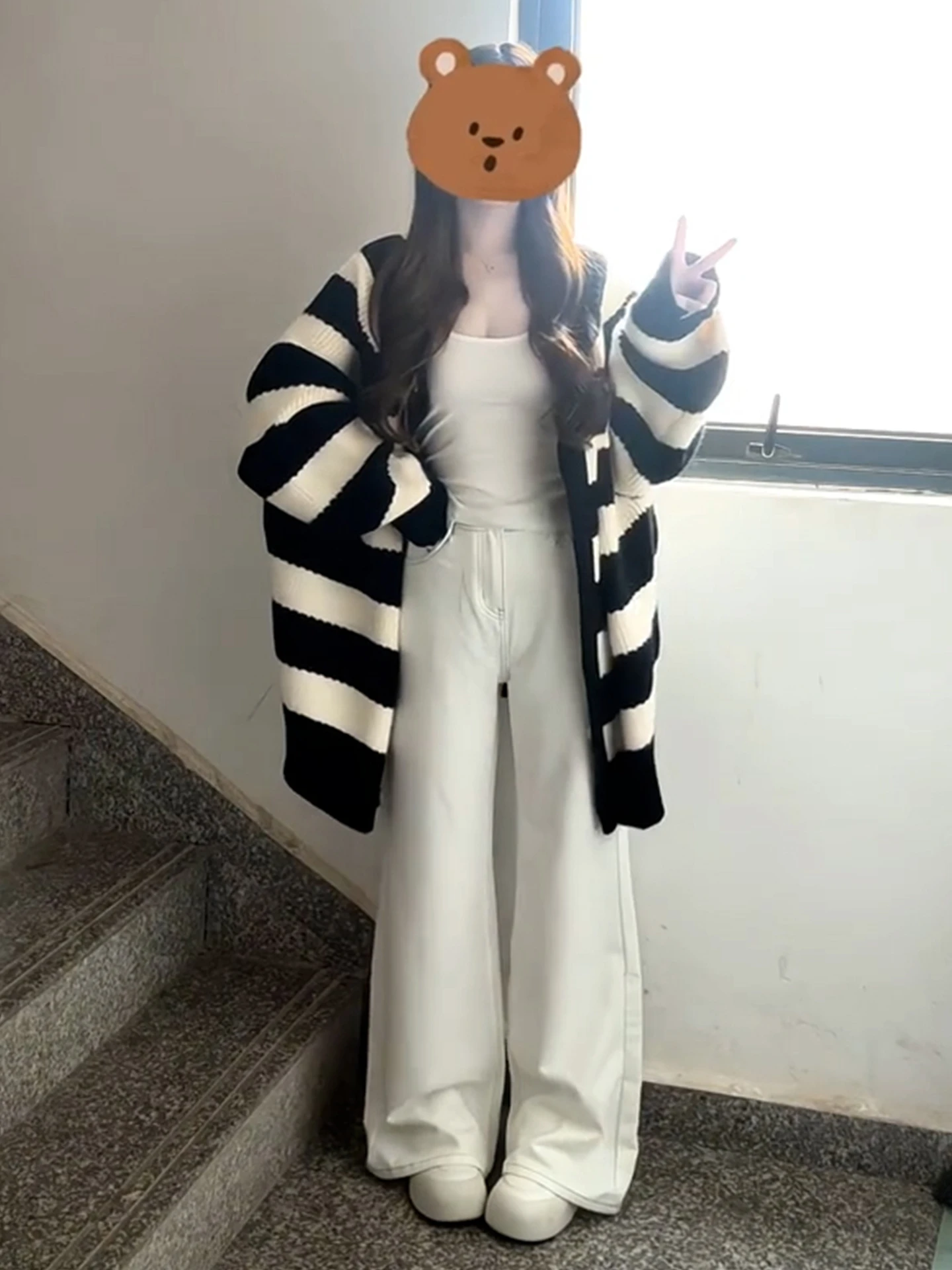 2025 Nieuwe vrouwen Open Vest Trui Losse Gestreepte Koreaanse Sle Lui High-End Winter Herfst Top V-Ne enkele Knop