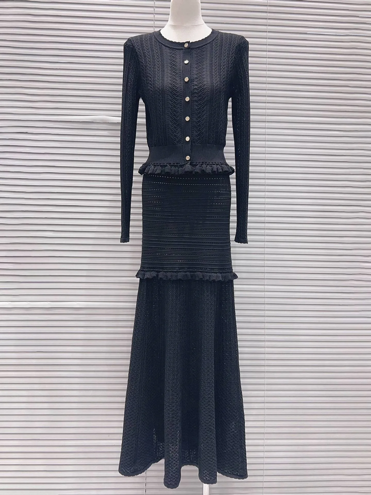 Elegant Hollow out Knitted Top Cardigan And  Skirt Set Fashionable Lace Trim Embroidery High End European Style Women's Suit
