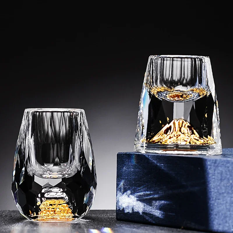 Baijiu cup crystal glass water drop, one cu p set graduated wine dispenser deca nter