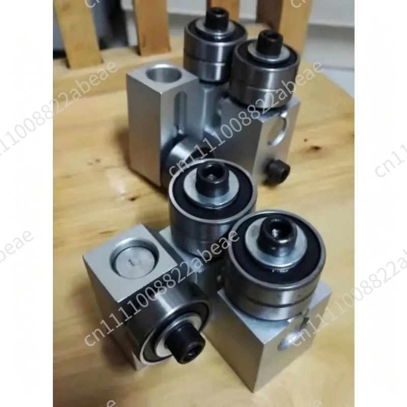 Worker band  accessories, upper and lower  clips, guide bearings, saw blade guide wheels, saw card fixed shaft