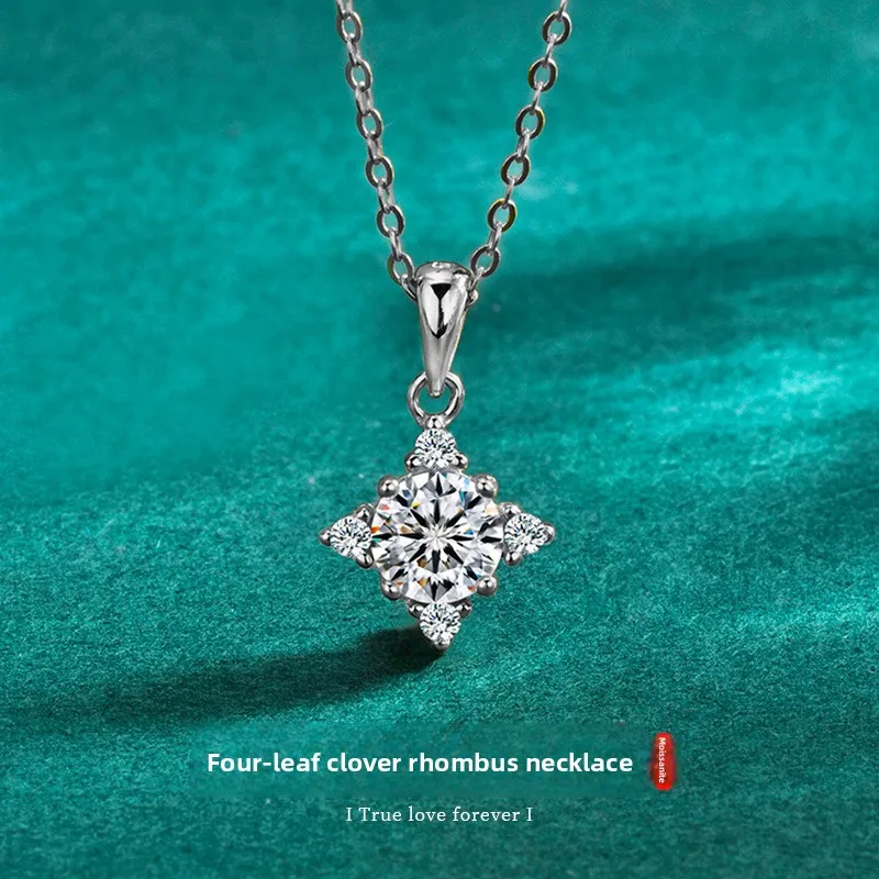 S925 Silver Platinum-Plated 1.12CT D-Color Moissanite Clover Diamond Pendant Necklace for Women