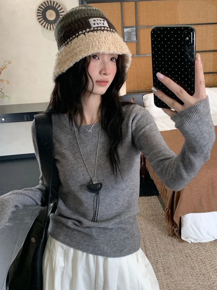 2026 New Autumn Winter O-Neck Black Sweater Women Knit Pullover Trendy Slim Fit Base Layer Top Wear Inside or Outerwear