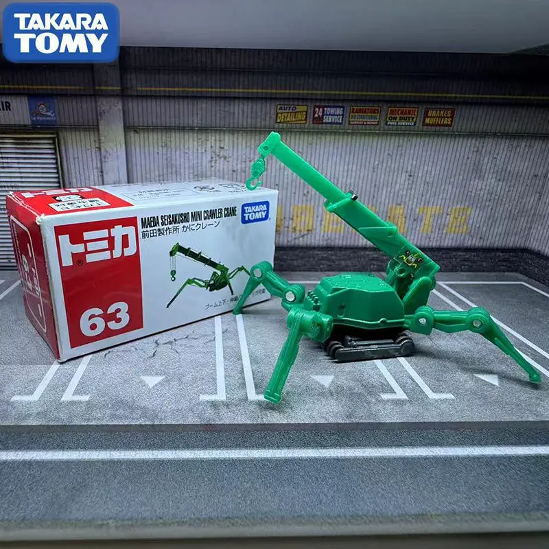 

Takara Tomy Tomica No.63 Maeda Seisakusho Mini Crawler Crane Alloy car Diecast Model Replica Series Children Gifts Boy Toys