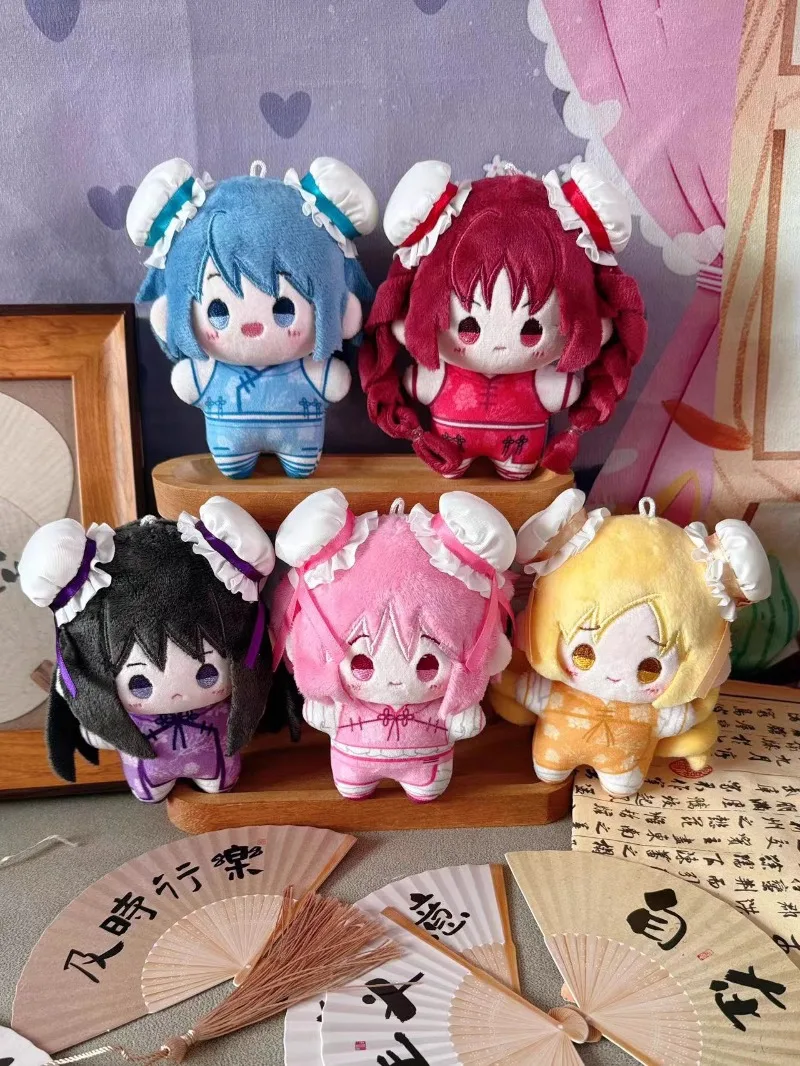 

10CM Anime Puella Magi Madoka Magica Cosplay Kaname Madoka Akemi Homura Miki Sayaka Tomoe Mami Plush Backpack Pendant Key Chain