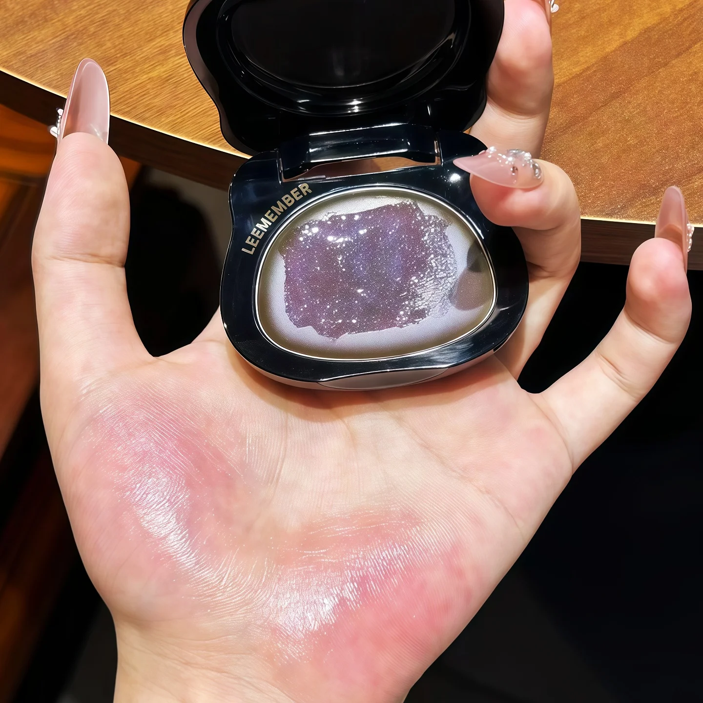 بودرة أحمر الخدود المطبوخة للهالوين ليميميمبر، أحمر خدود ناعم وناعم، ظلال عيون عارية أرجوانية، لون طبيعي، مكياج وجه فلاش ناعم