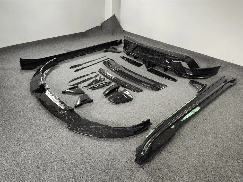 

M-Style Forging Pattern Front Lip Side Skirt and Rear Spoiler Body Kit for Upgrading for Porsche Taycan Rear Diffuser