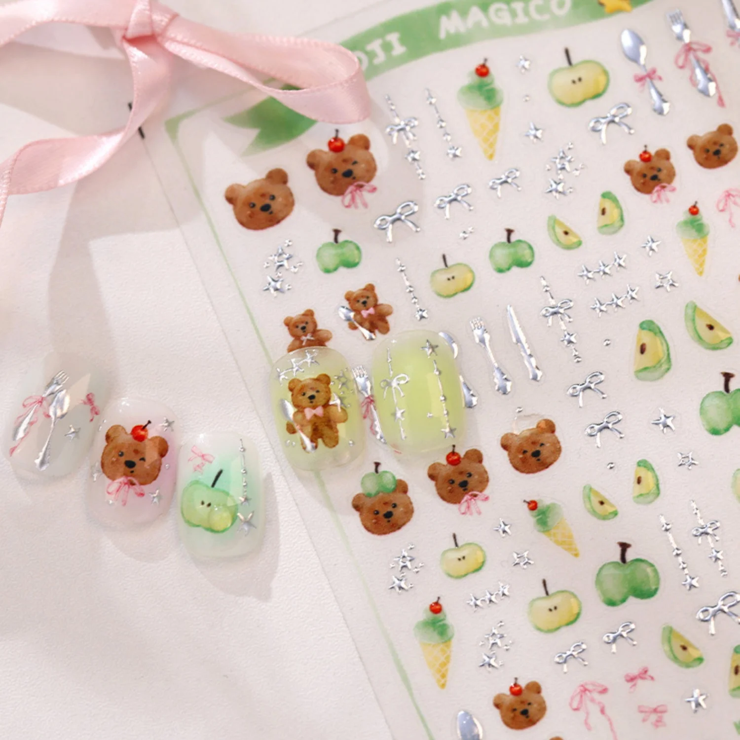 Süße pastorale Nagelaufkleber 5D Bär Obst Eiscreme Geschirr Schleife Winzige Blume Stern Sticker Niedliche Cartoon Nagelkunst Dekoration