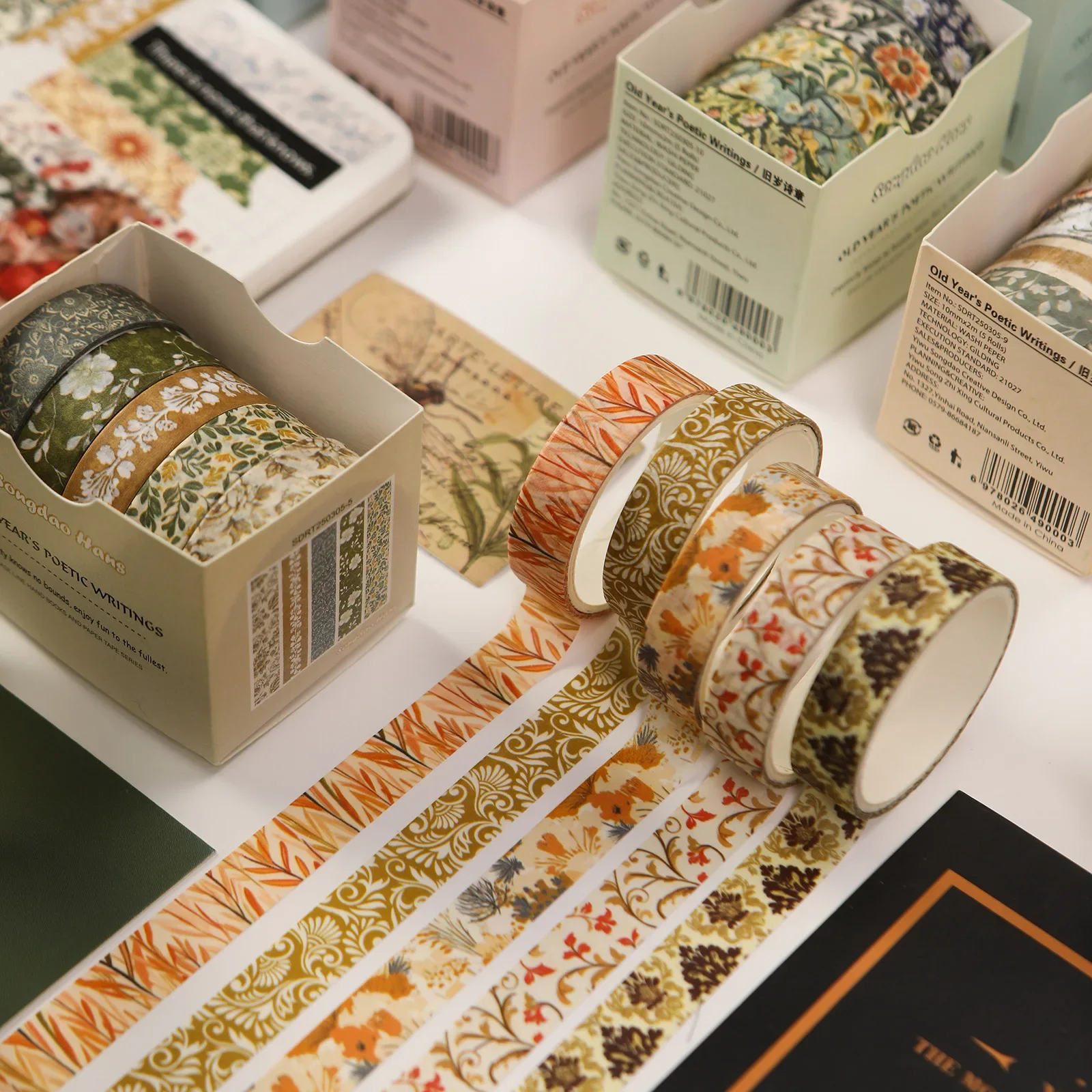 Рисунок 2 - винтажная лента васи с цветочным растением