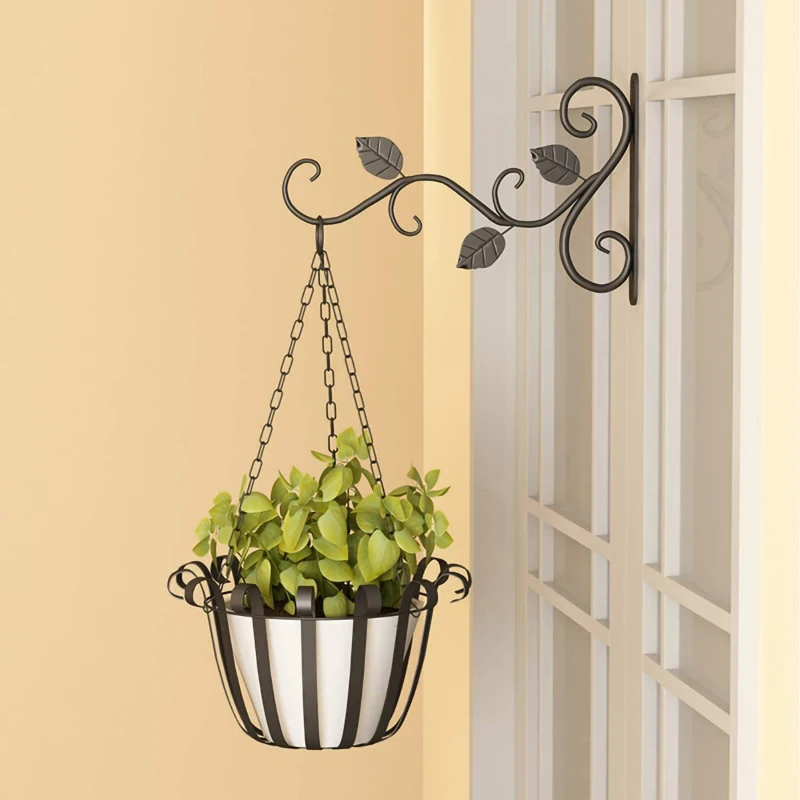 Wrought Iron Hanging Flower Pot Basket Plant Brackets Flowerpot Hanger Basket Outdoor Wall Mount Planter Hook Garden Decoration