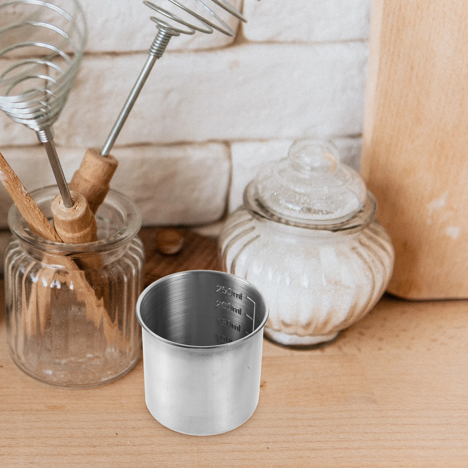 

2Pcs Stainless Steel Measuring Cups Multi-Function Kitchen Container Precise Scaled Measuring Tool for Flour Rice Syrup